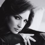 artist image Gloria Estefan Hoy Unwrapped