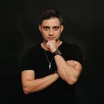 artist image Alexandrjfk Broken Broken - Single