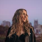 artist image Kaylee Bell Shot In The Dark 